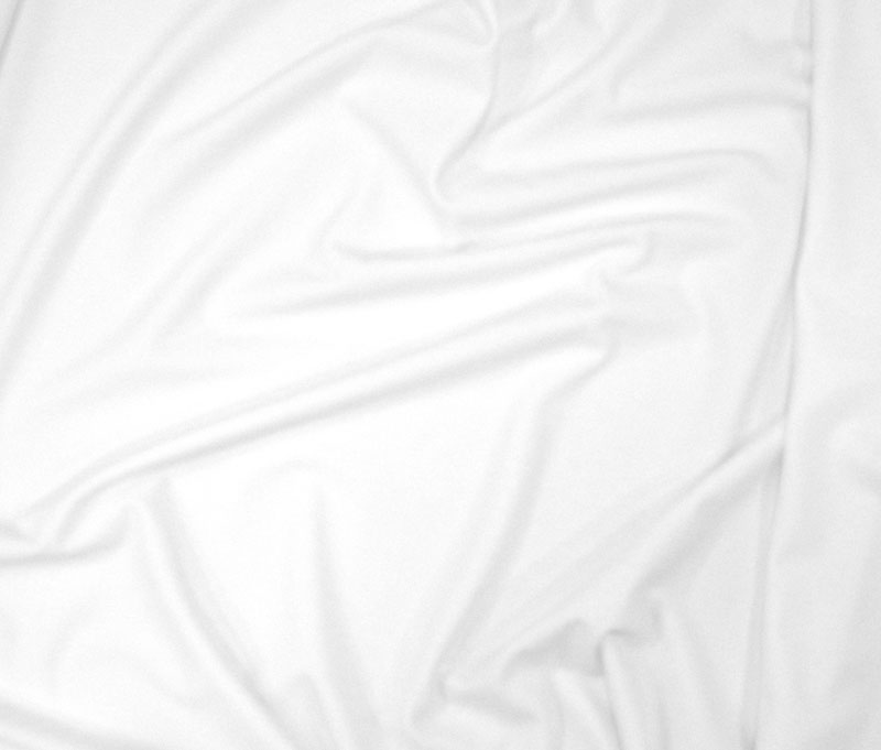 Matt két irányba elasztikus lycra 190 grm2. 100 százalékosan újrahasznosított ECONYL ® poliamid nylon szálból készült,  bizonyítottan kétszer jobban ellenáll a klórnak, barnító krémeknek, olajoknak mint a hasonló szövetek. LYCRA Xtra Life ™ hosszú élettratamú.